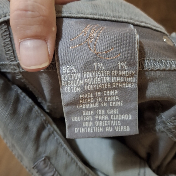 Melissa McCarthy SEVEN7 Pencil Jeans. - Picture 14 of 16